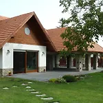 Villa Holiday * Poroszló