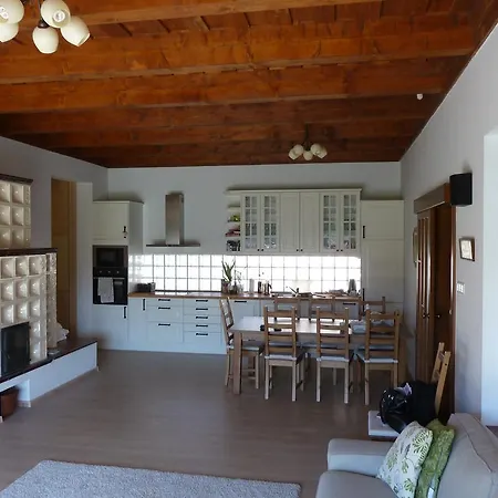 شقة Villa Holiday *