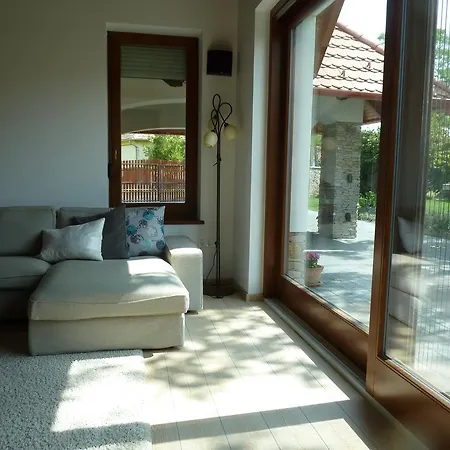 شقة Villa Holiday *