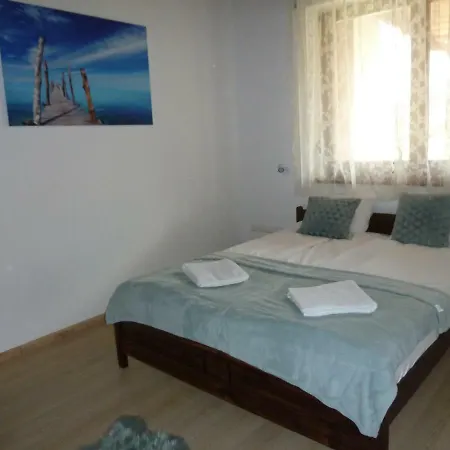 Villa Holiday شقة *