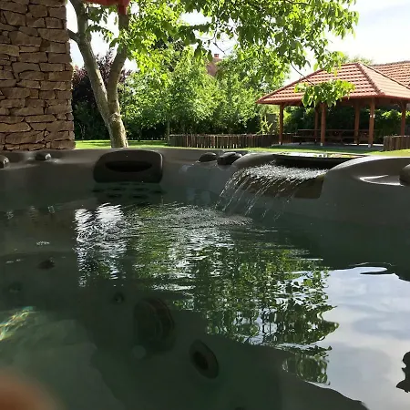 Villa Holiday *