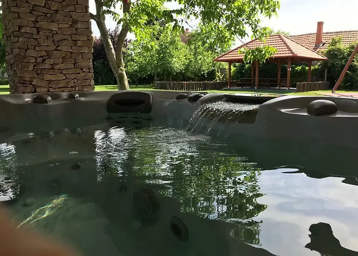 Villa Holiday *